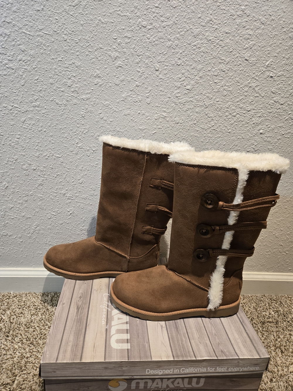 Makalu Women’s Chestnut Faux-Suede Knee Boots with Faux-Fur Trim - Picture 3 of 5